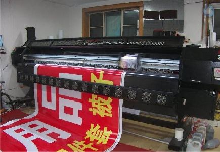 玉林喷绘广告分辨率是多少？