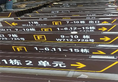 玉林广告标识中，常见的几种安装方式。