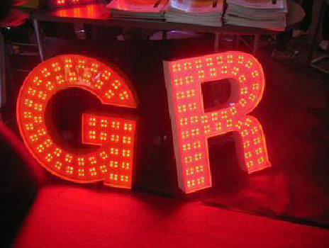 玉林LED发光字常见的安装误区。